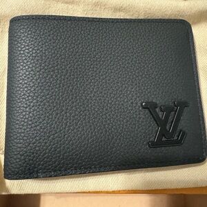 Black mens Louis Vuitton wallet
